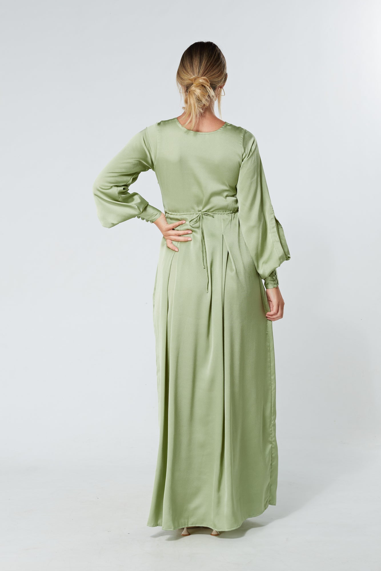Delilah Olive Satin-Feel Crepe Maxi Dress