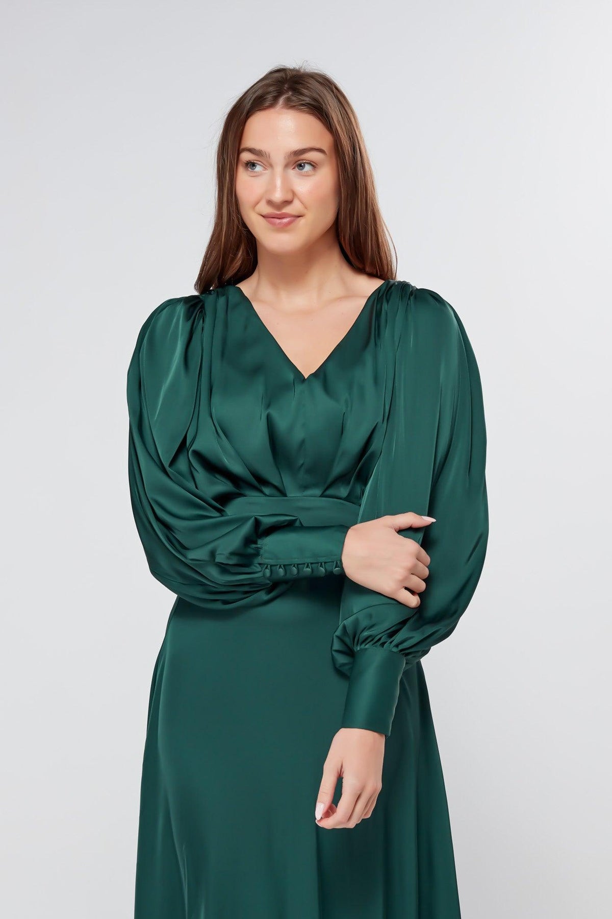 Layla Emerald Green Satin Maxi Dress With Long Sleeves - TAHLIRA