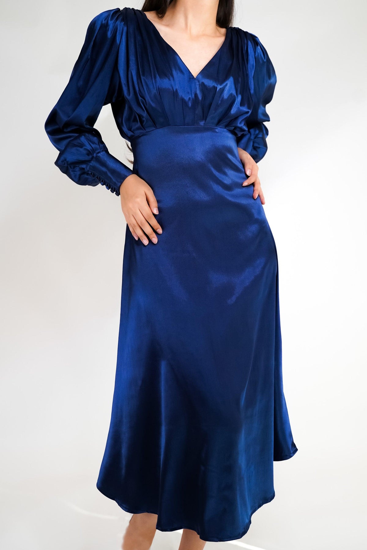 Celeste Dark Blue Premium Satin Midi Dress With Long Sleeves - TAHLIRA
