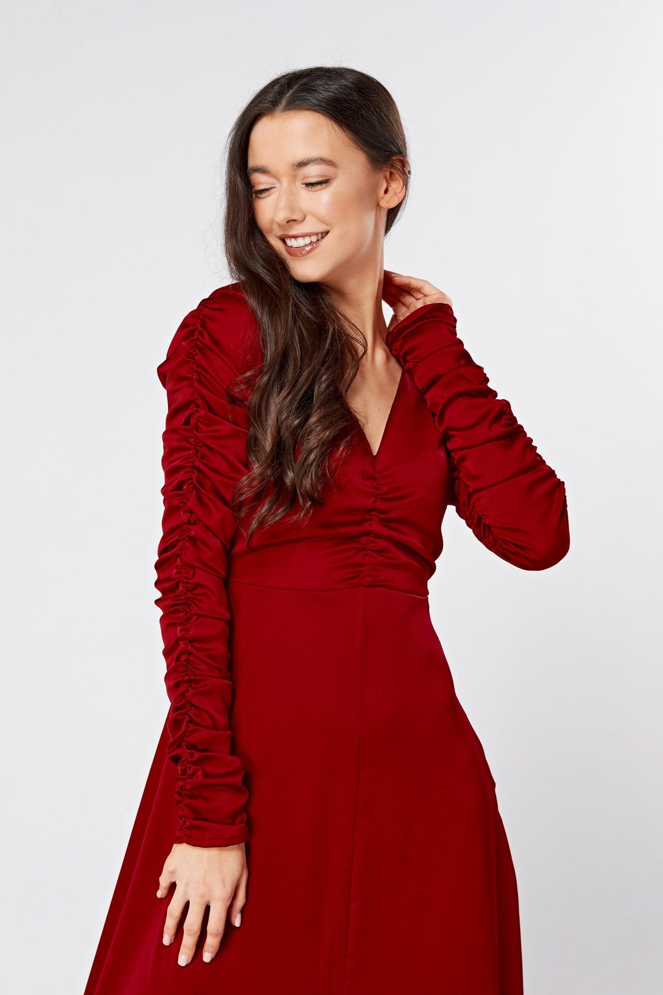 Ella Red Crepe Maxi Dress With Ruched Detail - TAHLIRA