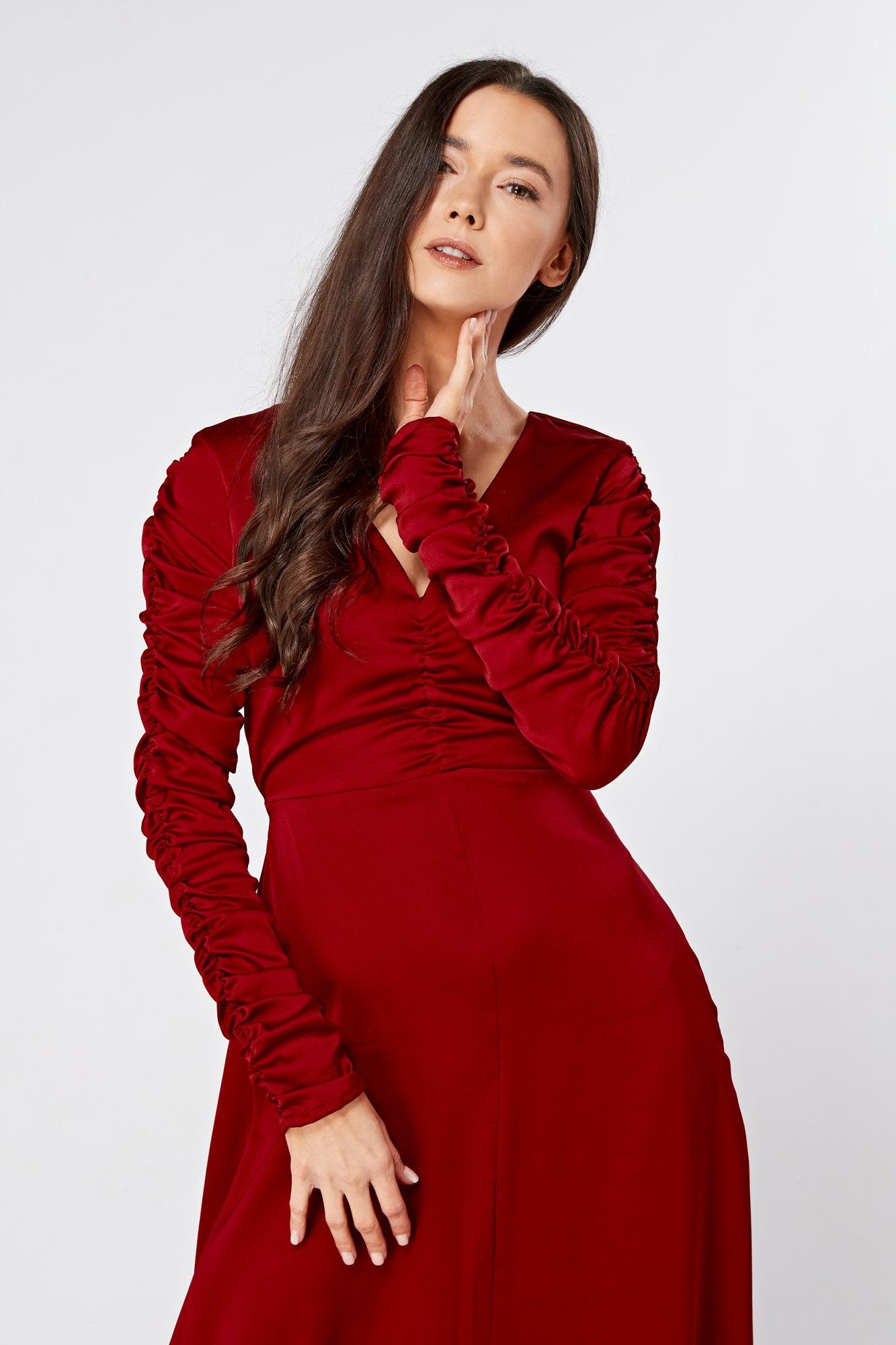 Ella Red Crepe Maxi Dress With Ruched Detail - TAHLIRA