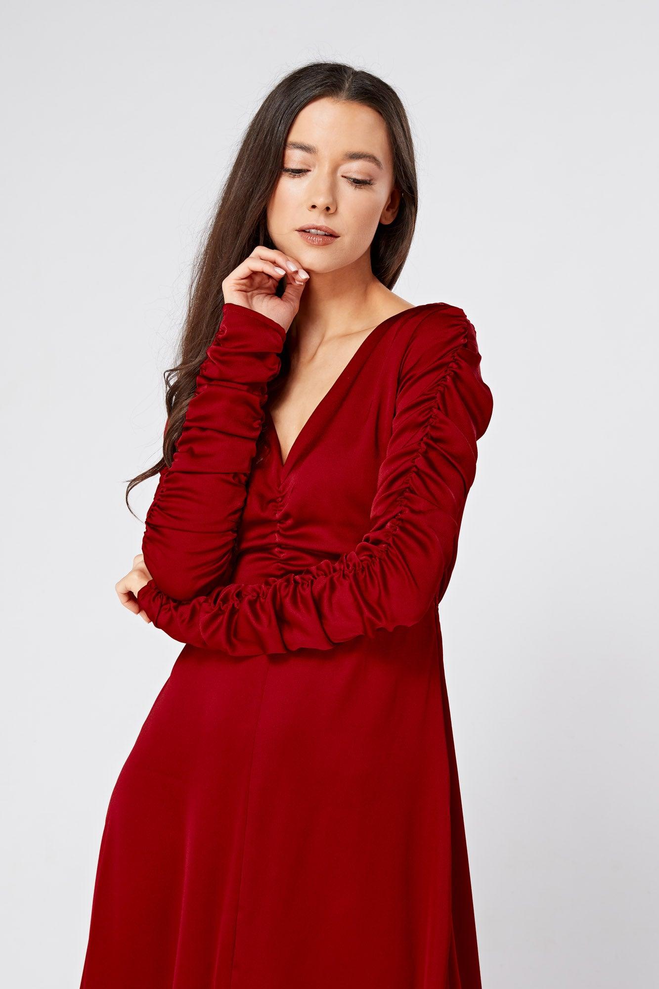 Ella Red Crepe Maxi Dress With Ruched Detail - TAHLIRA