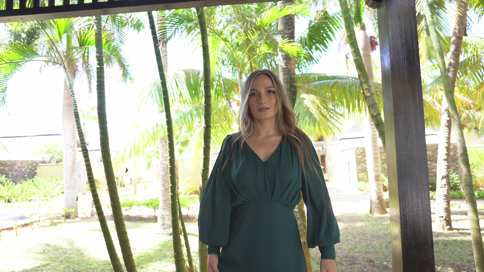 Layalina Dark Green Maxi Dress With Long Sleeves